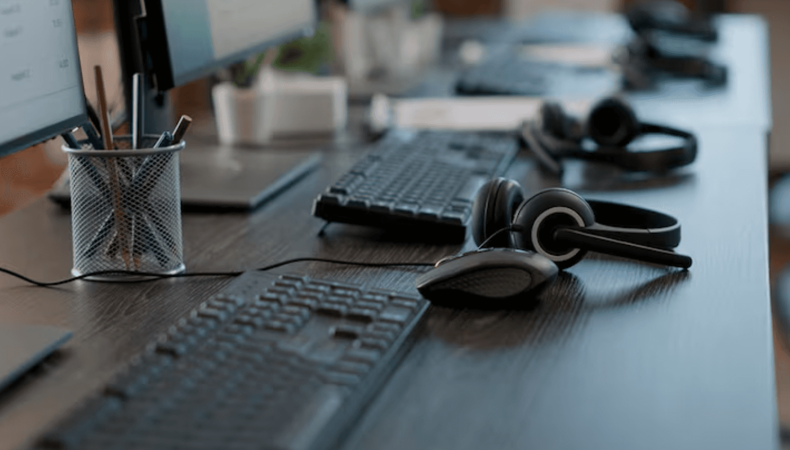 AICC 도입 로드맵: 90일 만에 PoC부터 전사 확산까지 (성공 사례)